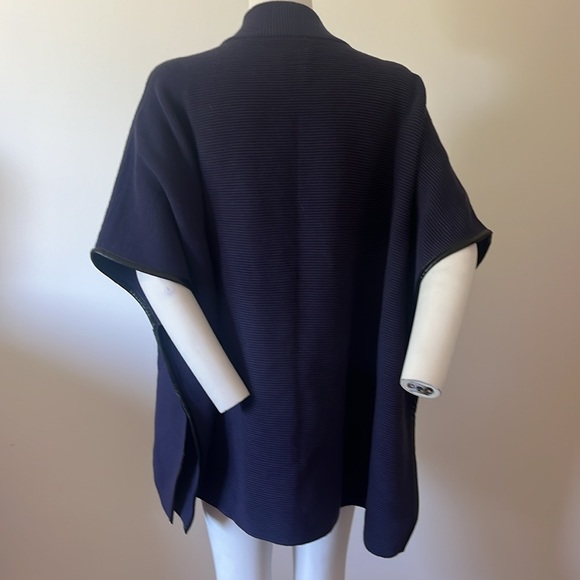 Chicos Zip Front Ruana - Picture 9 of 13